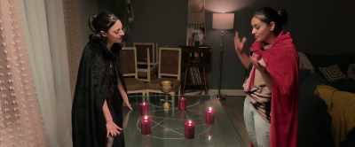 The girl who captured a Djinn on camera - Stupid Games
