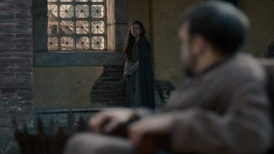 The girl there. - The Last Kingdom