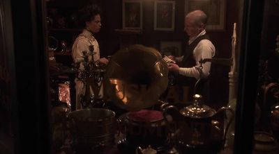 The gloves are worthless. - Murdoch Mysteries