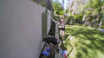 The grass has really
opened up the garden, - Selling Houses Australia