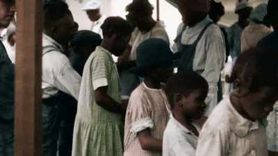THE GREAT MISSISSIPPI FLOOD
SERVES AS A WARNING - America in Color