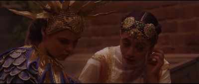 - The ground.
Uh, that bucket? - Theodosia