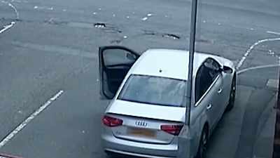 The gunmen fired at least
five shots, - The Detectives: Fighting Organised Crime