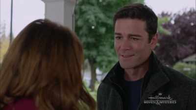 The handsome mystery writer
based on Robin - Last Scene Alive: An Aurora Teagarden Mystery