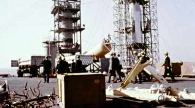 The hatch is sealed
with 70 titanium bolts - Mysteries of the Deep
