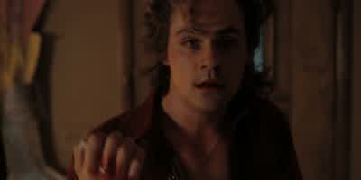 The hell is this? - Stranger Things
