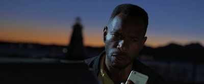 The hole cannot, cannot be
visible from above the water. - Shark Warning