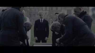 The house, the debts,
the financial burden. - The Gentlemen
