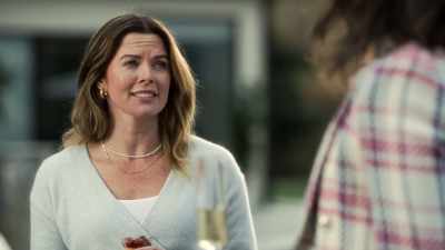 The house, the party,
Jack's job... - Deadly Wives Club