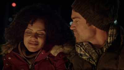 The house wasn't
anything special, - Christmas on Mistletoe Lake