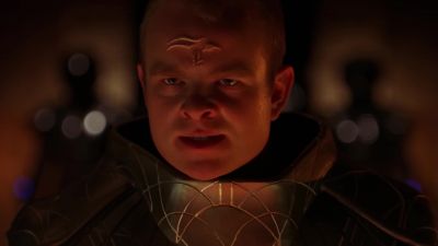 The human attack vessel approaches. - Stargate SG-1