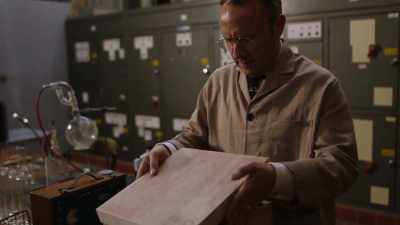 The idea was to reverse
engineer Farnsworth's system - The Machines That Built America