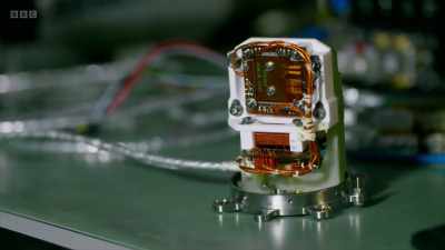 The instrument that Tim and Helen
built is a magnetometer. - Secrets of Size: Atoms to Supergalaxies