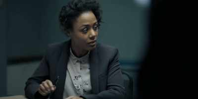 The interviewee is nodding.
Good, thank you, Nadia. - Bodyguard