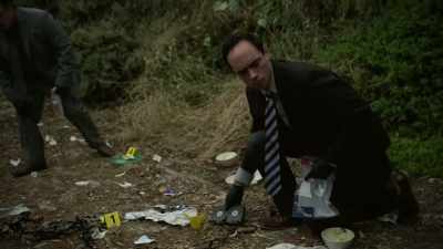 The investigators
also find in this debris - History's Greatest Heists with Pierce Brosnan