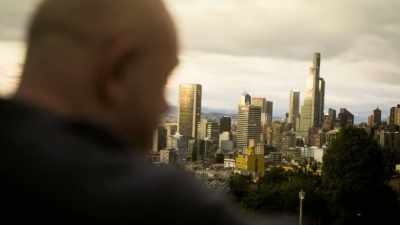 The Italian Mafia
helped bring major quantities - Ross Kemp: Mafia and Britain