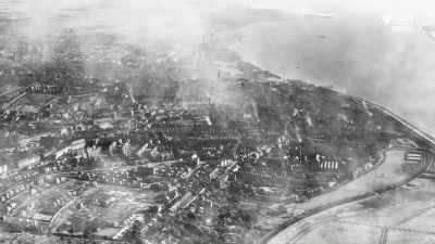 The jute industry
was in terminal decline, - Scotland from the Sky