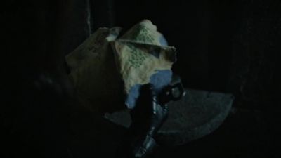 THE KEY TO THE CRYPT OF RA'S. - Arrow