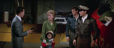 The kid stays - It Happened at the World's Fair