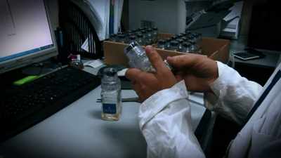 The laboratory was internationally
recognized for its research. - Icarus