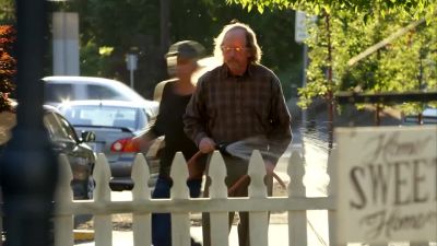 The lamp posts. It screwed with Victor. - The Librarians