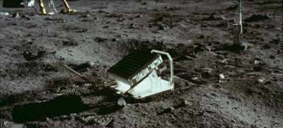 The laser reflector
is installed, - Apollo 11