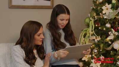 The last class is tomorrow,
and you can sign up online. - A Dash of Christmas