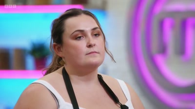 The last person going through
to the next round is... - Young Masterchef
