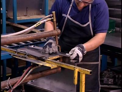 THE LAST STEP IS TO INSTALL
THE DOORS AND DRAWERS - How It's Made