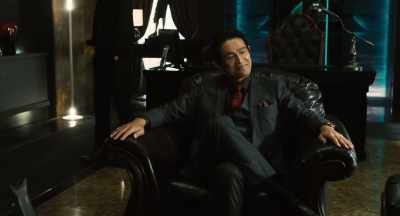 The legendary diamond said to
bring eternal prosperity... - The Confidence Man JP - The Movie -