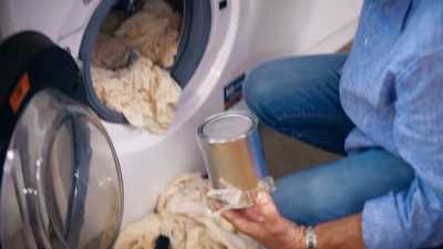 The lid's still on that one. - James May and the Dull Men