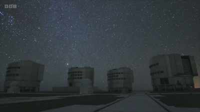The light we can see
with our own eyes - Secrets of Size: Atoms to Supergalaxies