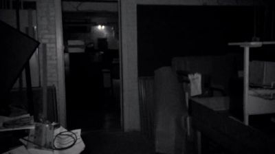 The light's blinking. - Haven