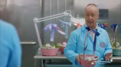 The machine doesn't know,
it doesn't look right. - Easter Under Wraps