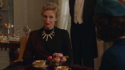 The mainstreamers,
the people from Pacoima, - The Marvelous Mrs. Maisel