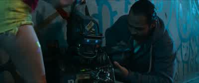 The man broke it, Mommy. - Chappie