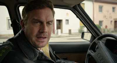 The man is disabled. How is he supposed to
please beat Simone to death? - Kaiserschmarrndrama