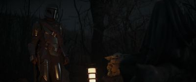 THE MANDALORIAN: Is he speaking? - The Mandalorian