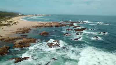 The missing partners are
on their way to Villa Umgowo. - Love Never Lies: South Africa