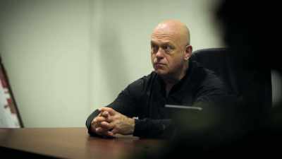 The mission for tonight
is very dangerous - Ross Kemp: Mafia and Britain
