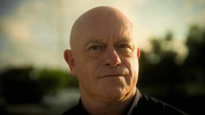 The Mob's involvement
in racketeering and casinos - Ross Kemp: Mafia and Britain