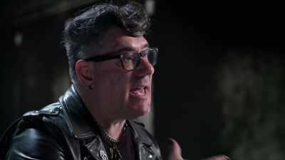 - The molasses heats
up precipitously. - The UnBelievable with Dan Aykroyd