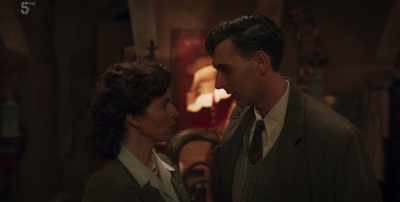 The money's gone.
And I think he was poisoned. - Agatha and the Midnight Murders