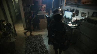 The monster! Get him! - StartUp