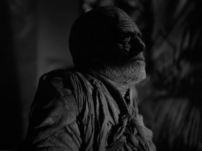 The moon rides high in the sky again - The Mummy's Tomb