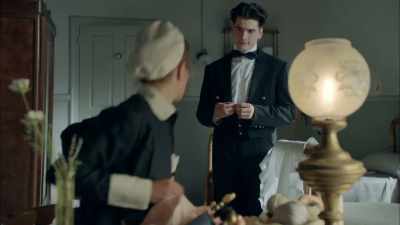 The more things fell apart, - Grand Hotel