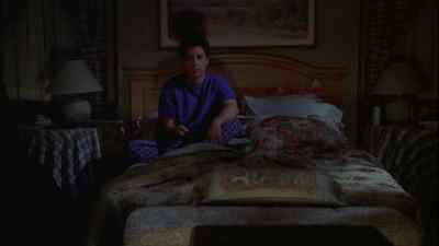 The mother decides
to nurse its young - Everybody Loves Raymond