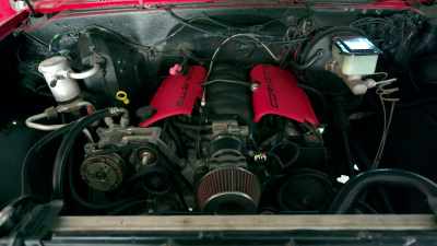 The motor is LS1, 4L60
automatic transmission. - Shorty's Dream Shop