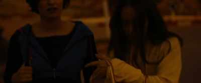 THE MUSLIM WOMAN'S HIJAB - Papicha