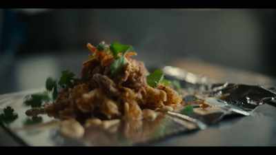 The name Mama Dút is inspired by Vietnam. - Street Food: USA